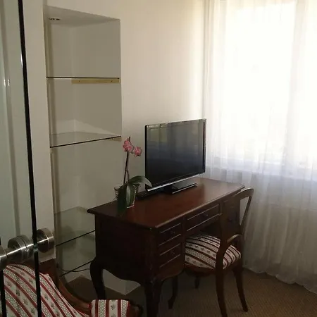 Apartmán Stred *